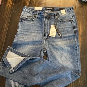 Judy Blue Los Angeles Stretch Denim